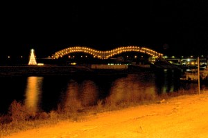 Mississippi Riverfront - HIGH CONTRAST