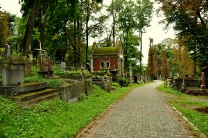 lychakiv-cemetery-80